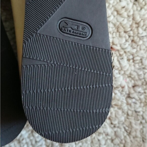 Salvatore Ferragamo beige Patent Leather wedges size 7.5 - Picture 4 of 12